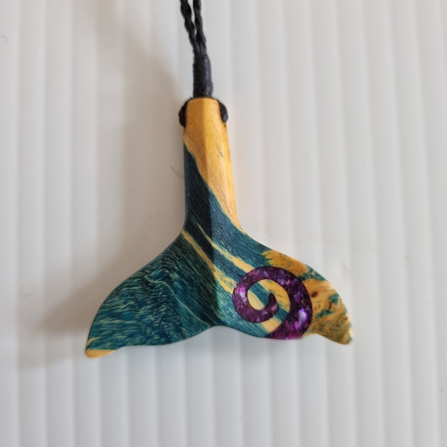 Whale Tail with inlay