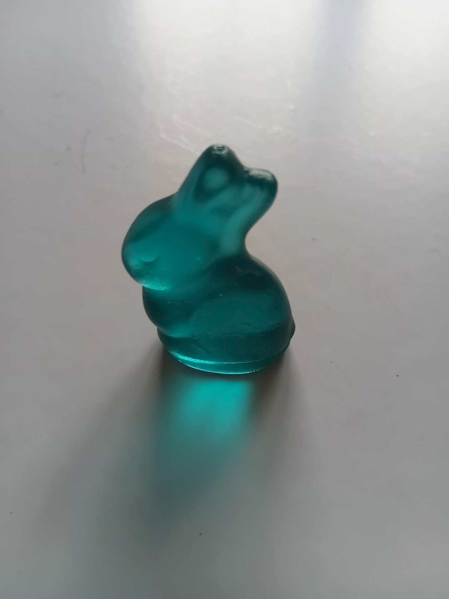 Glass Tiny Bunny Sea Blue 24