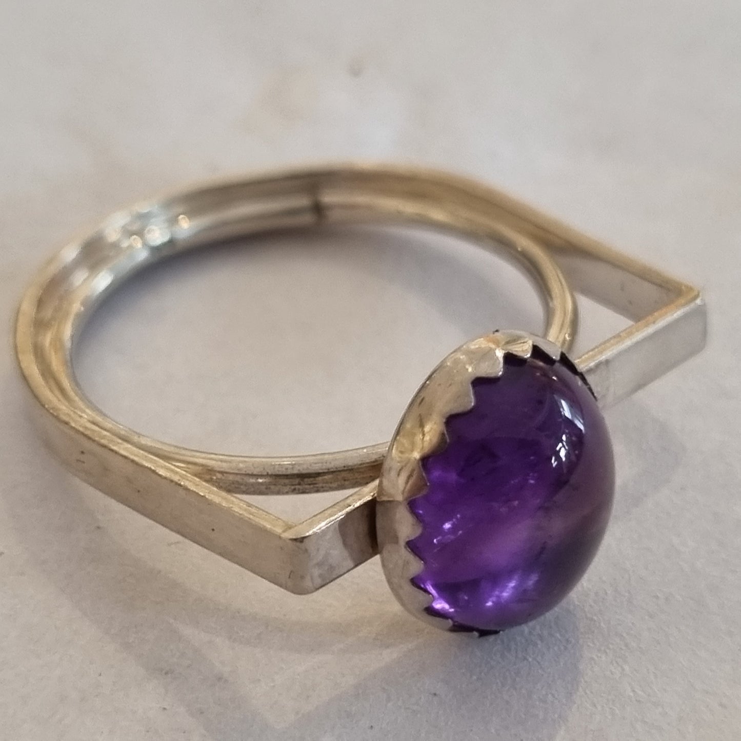 Sterling Silver & Amethyst ring