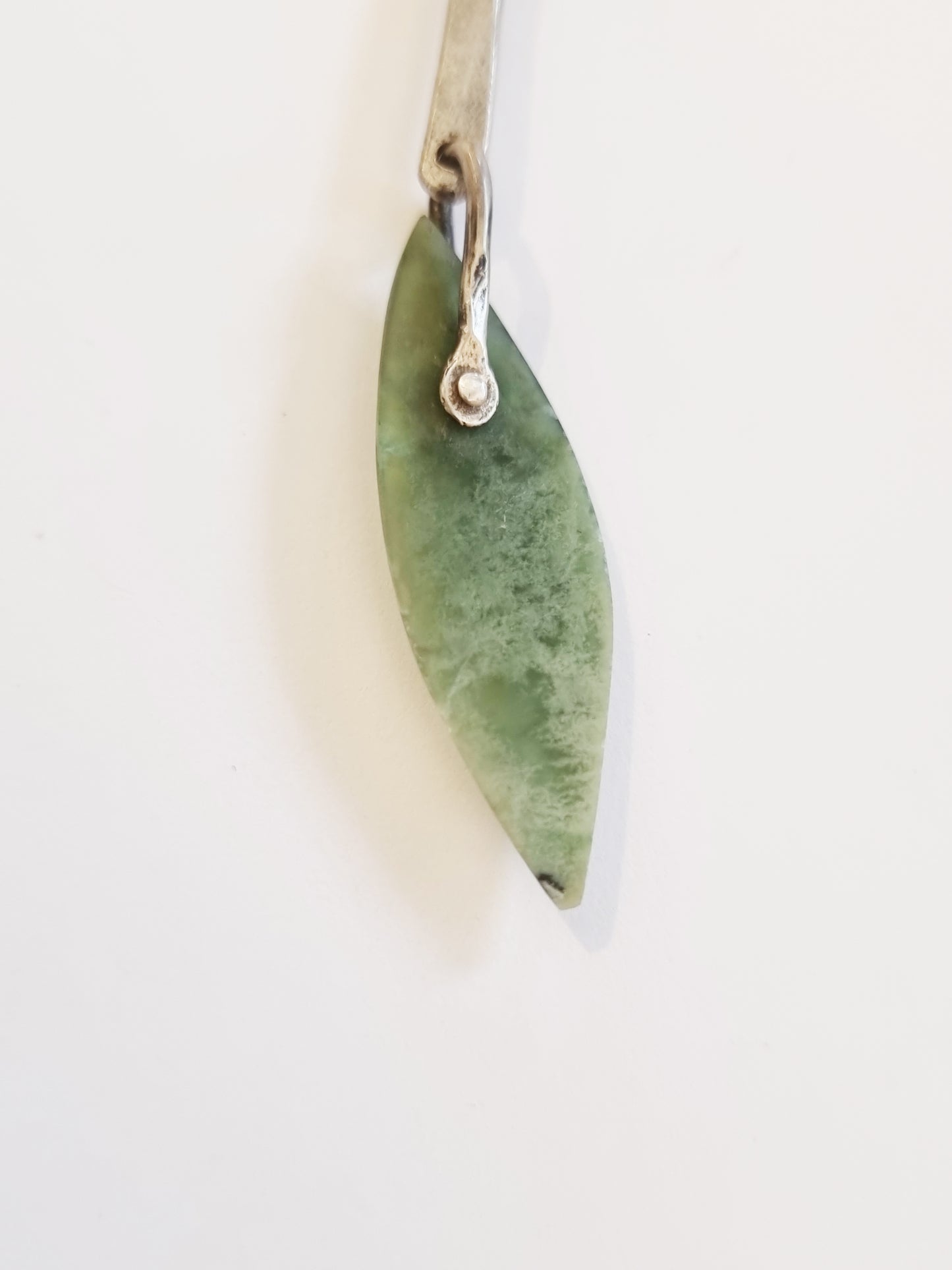 Pounamu leaf on sterling silver linked chain
