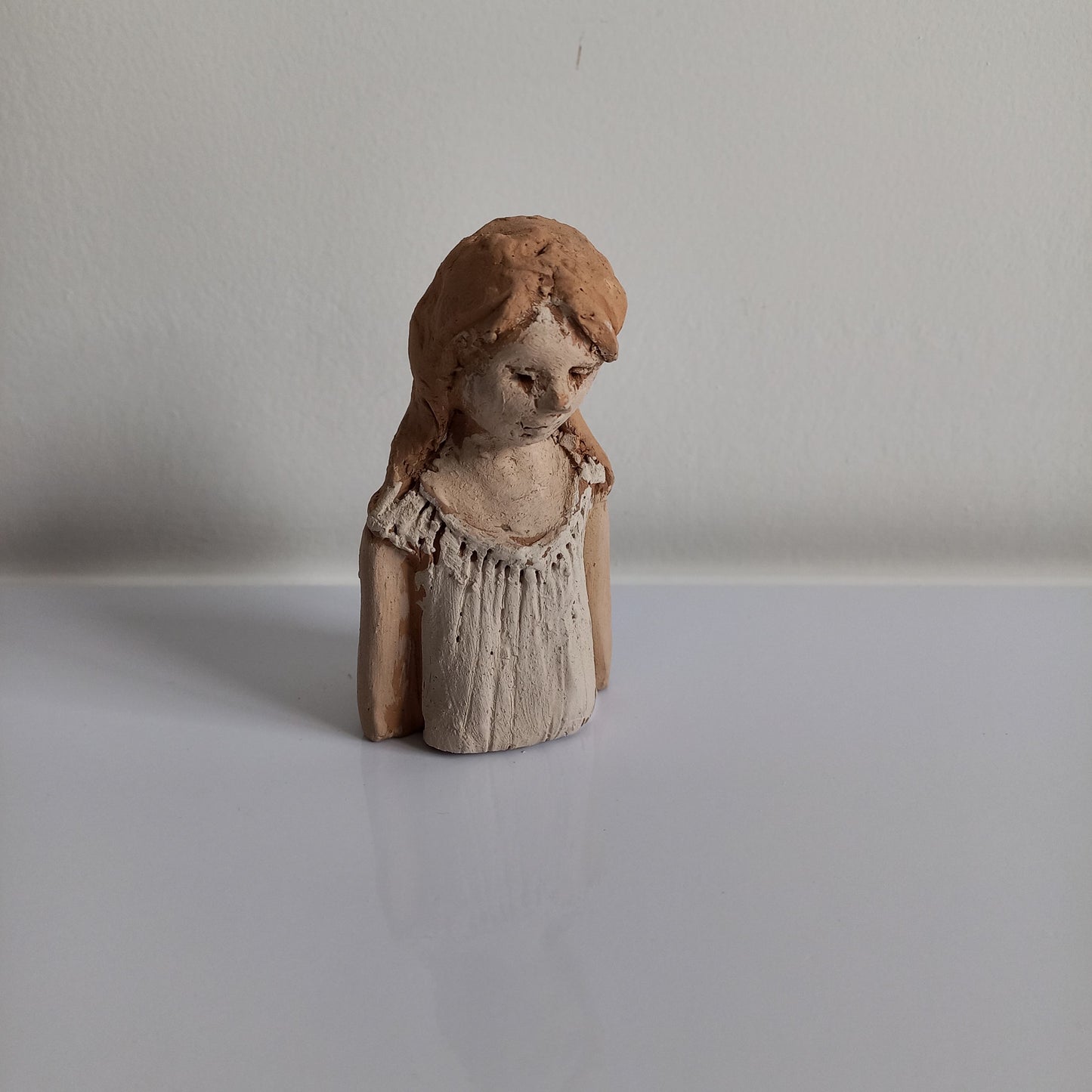 Tiny Bust Petite Fille