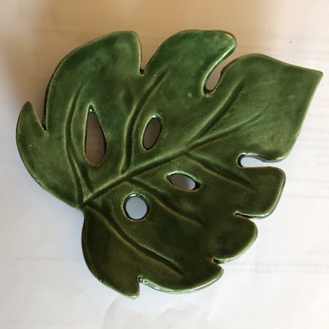 Monsteria ceramic soap dish