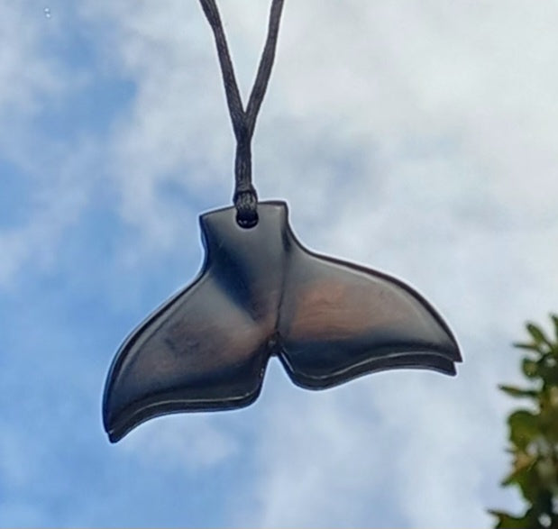 Ebony Pendant Whaletail small