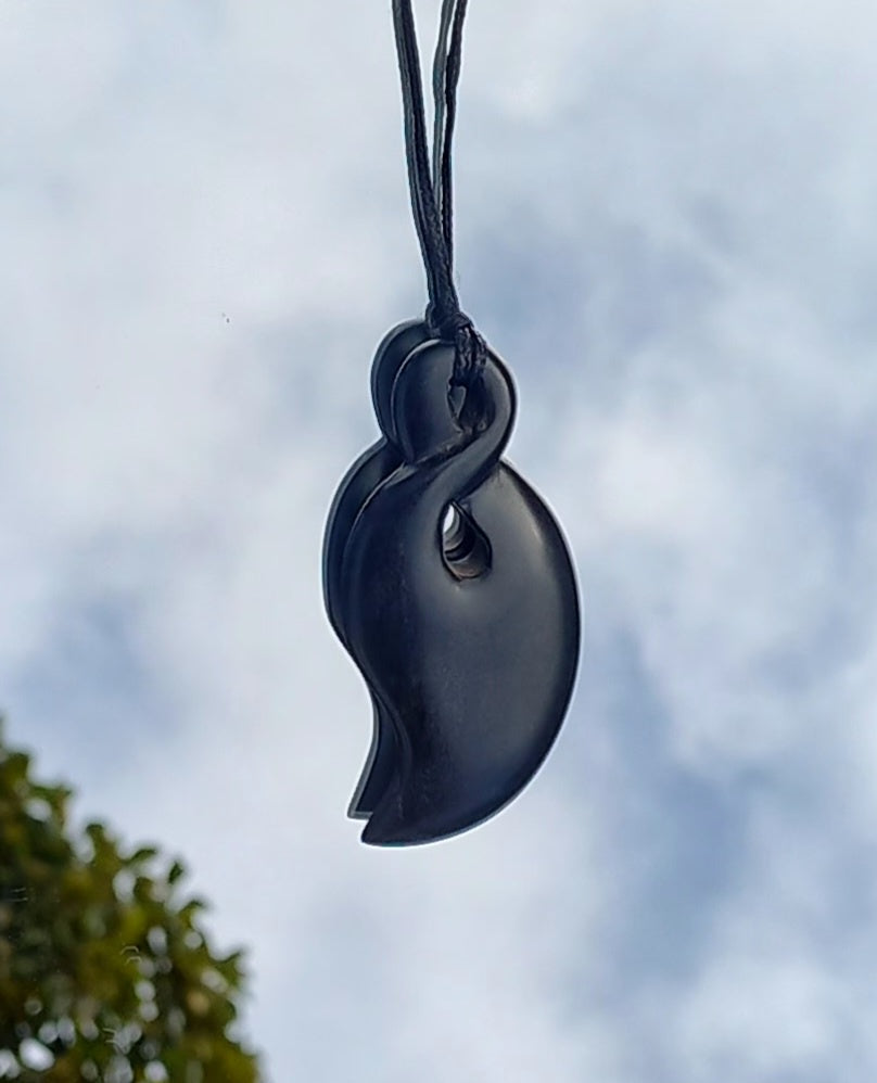 Ebony pendant twist