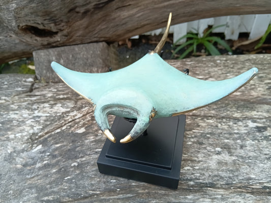 Brass Manta-Ray M