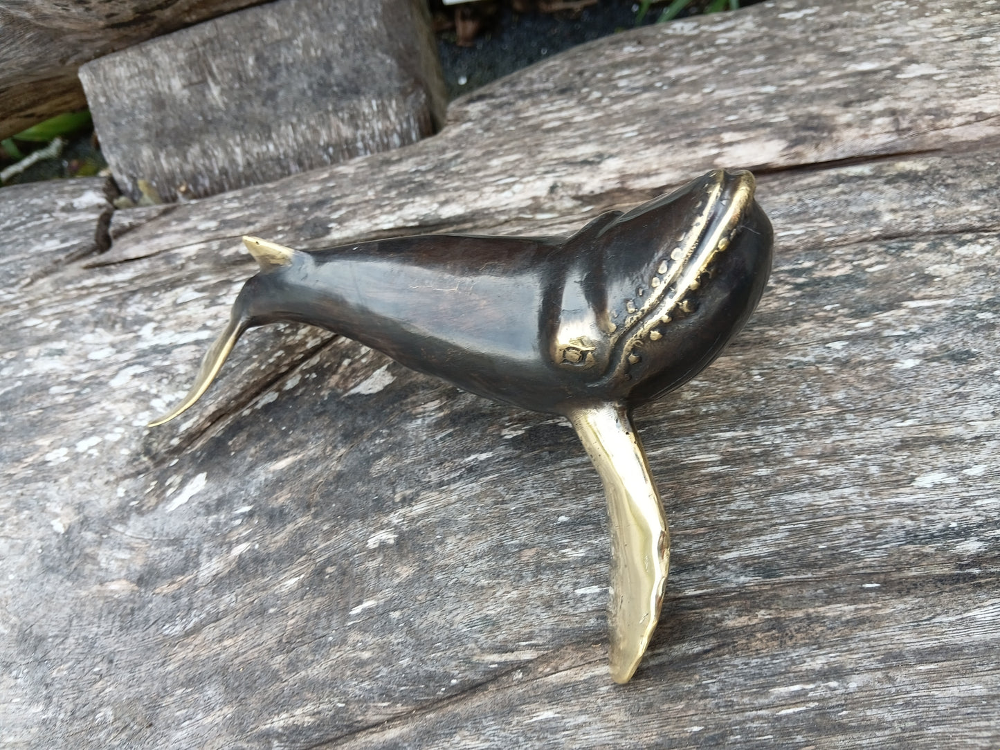 Brass standing Whale-M