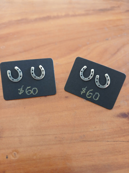 Silver Horse Shoe Studs