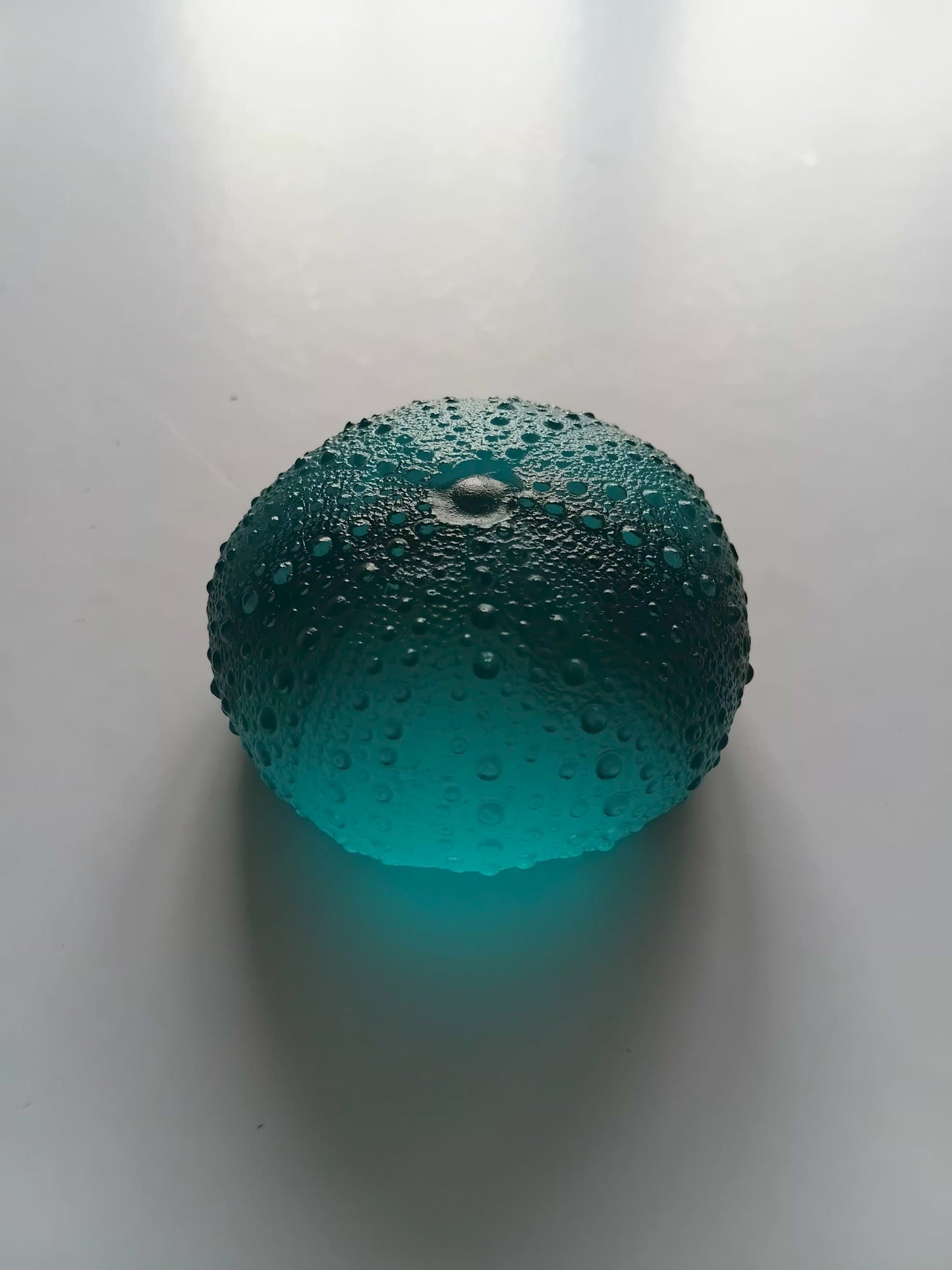 1XL Glass Sea Urchin 59mm-Light Aqua 24
