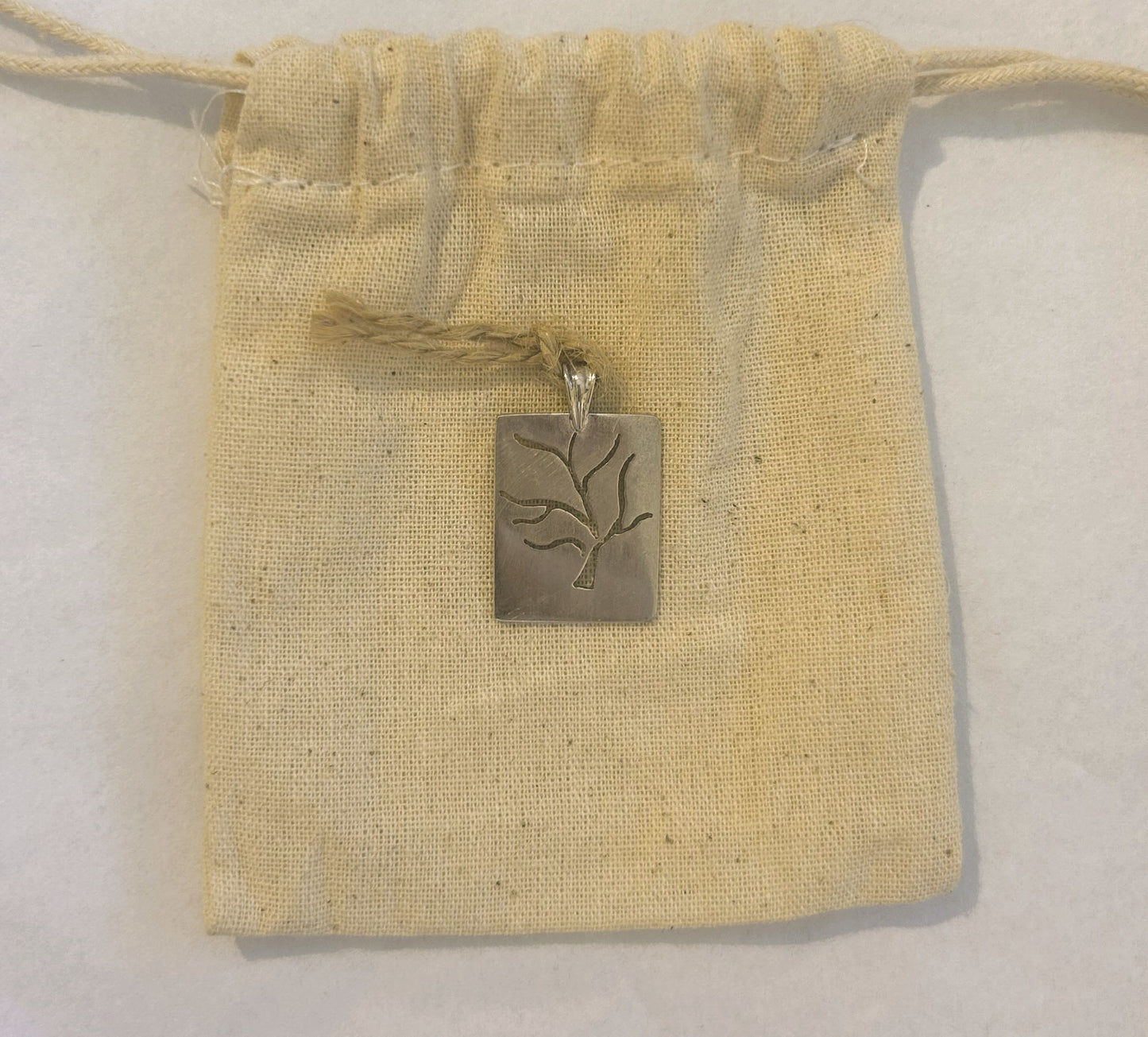 Pendant Skeleton Tree