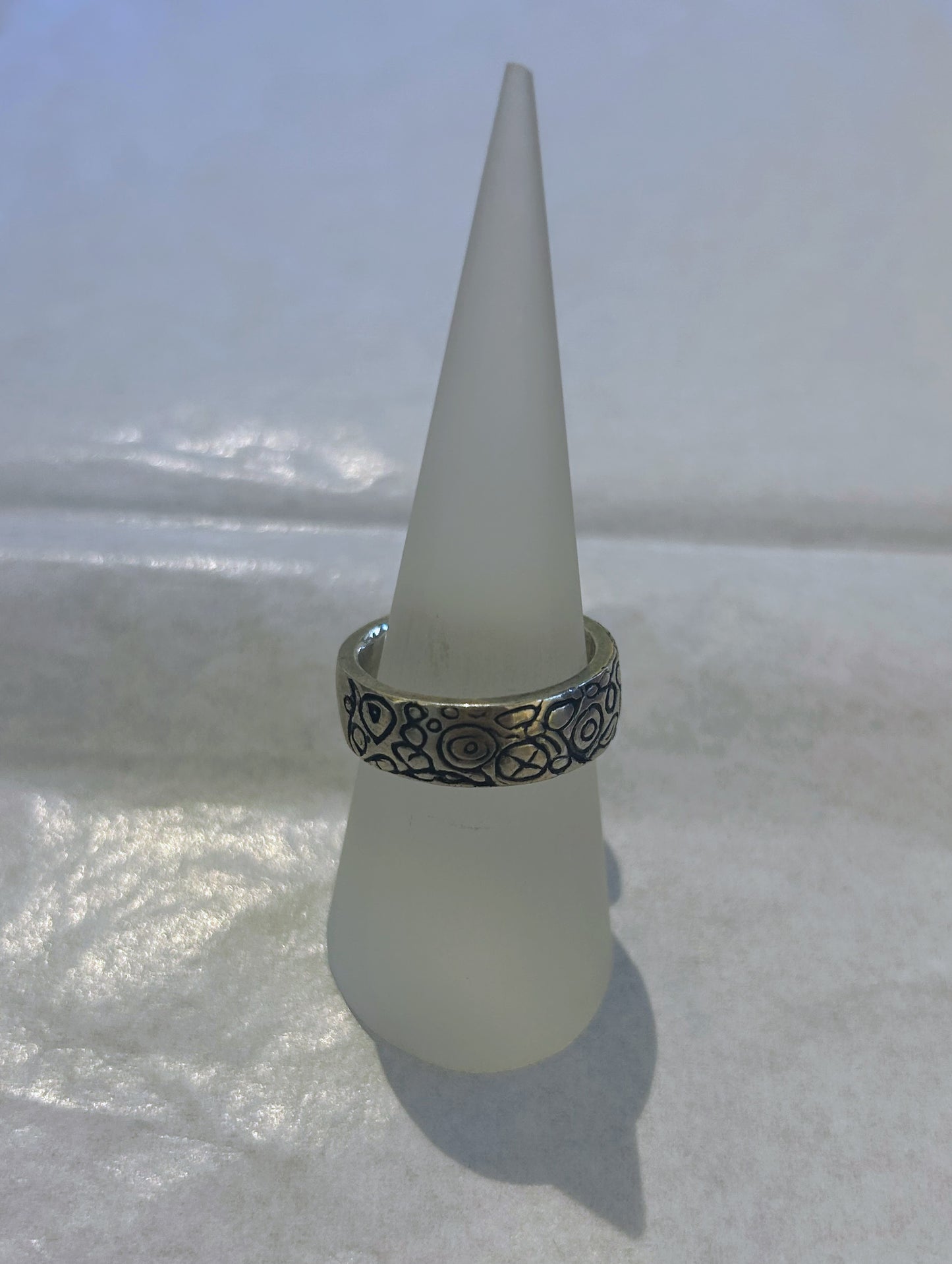 Ring 4mm Circle & Seed