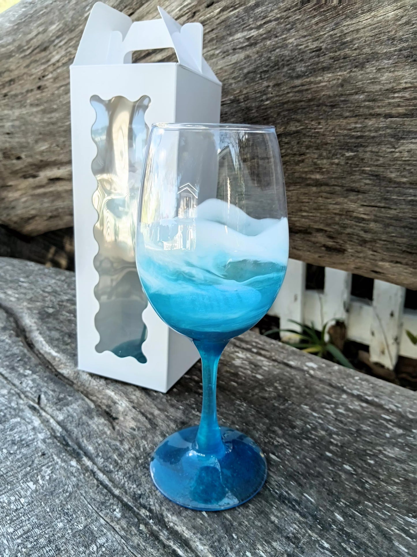 Resin wave wine stem glasses