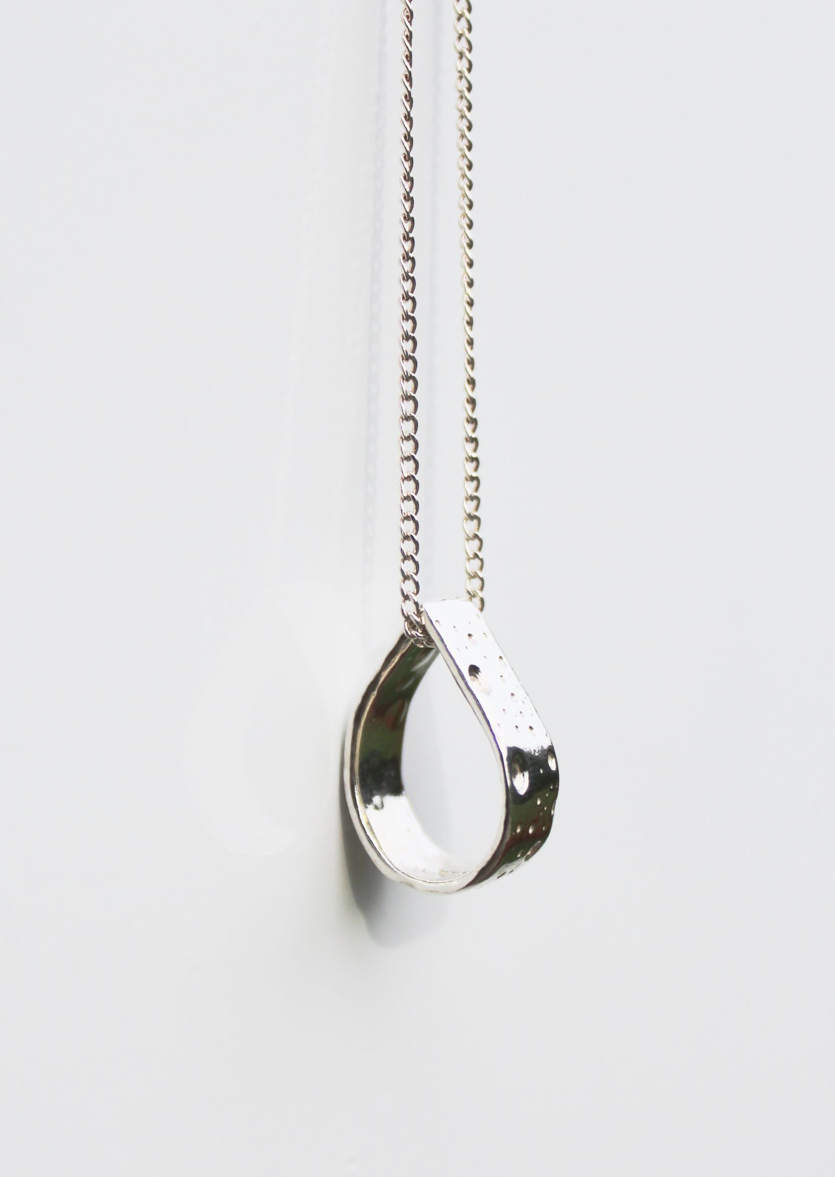 Kina Teardrop Necklace - Large