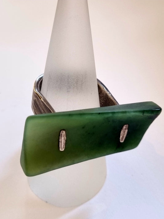 Horse Shoe Ring NZ Pounamu