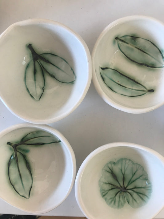 Leaf ring dishes